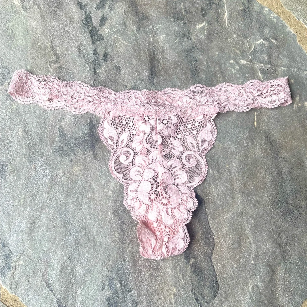 New🌟T-String Me A Thong-Naked Pink
